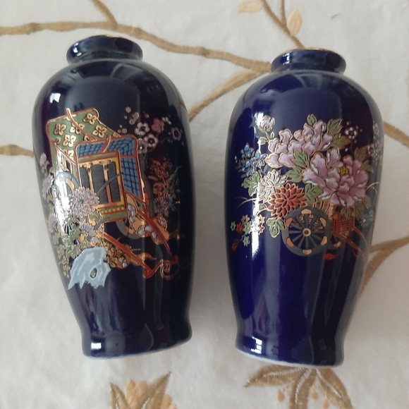 SET OF TWO VTG MINI JAPANESE VASES - Picture 5 of 7